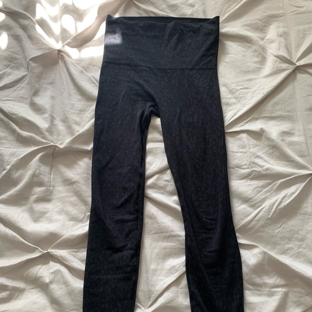 Black leopard print Spanx leggings